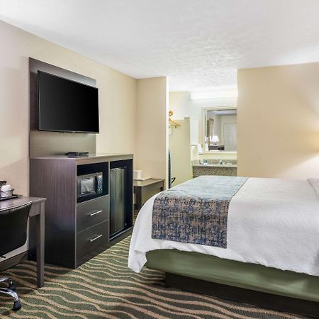 Rodeway Inn Cadiz Экстерьер фото